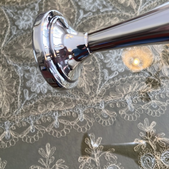 Silver plate vase in lovely condition - Picture 5 of 8